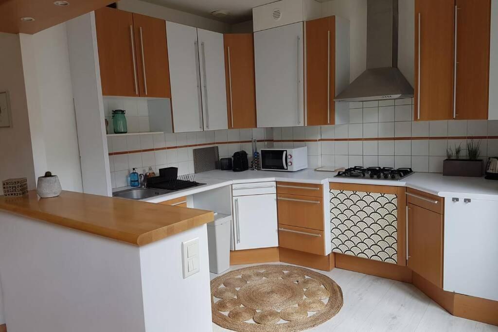 Tulle : Bel Appartement Lumineux En Centre Ville Bagian luar foto